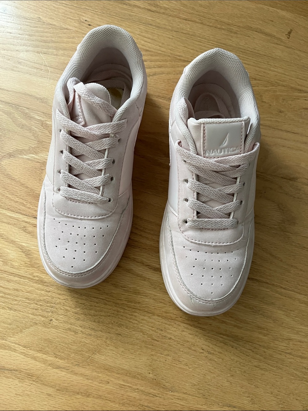 Nautica Kids Light Pink Low-Top Sneakers - Picture 3 of 14